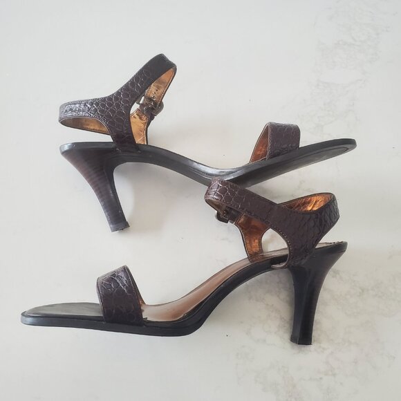 Etienne Aigner Brown Croc Embossed Women's Strappy Leather Sandal sz. 9.5M - Picture 7 of 16